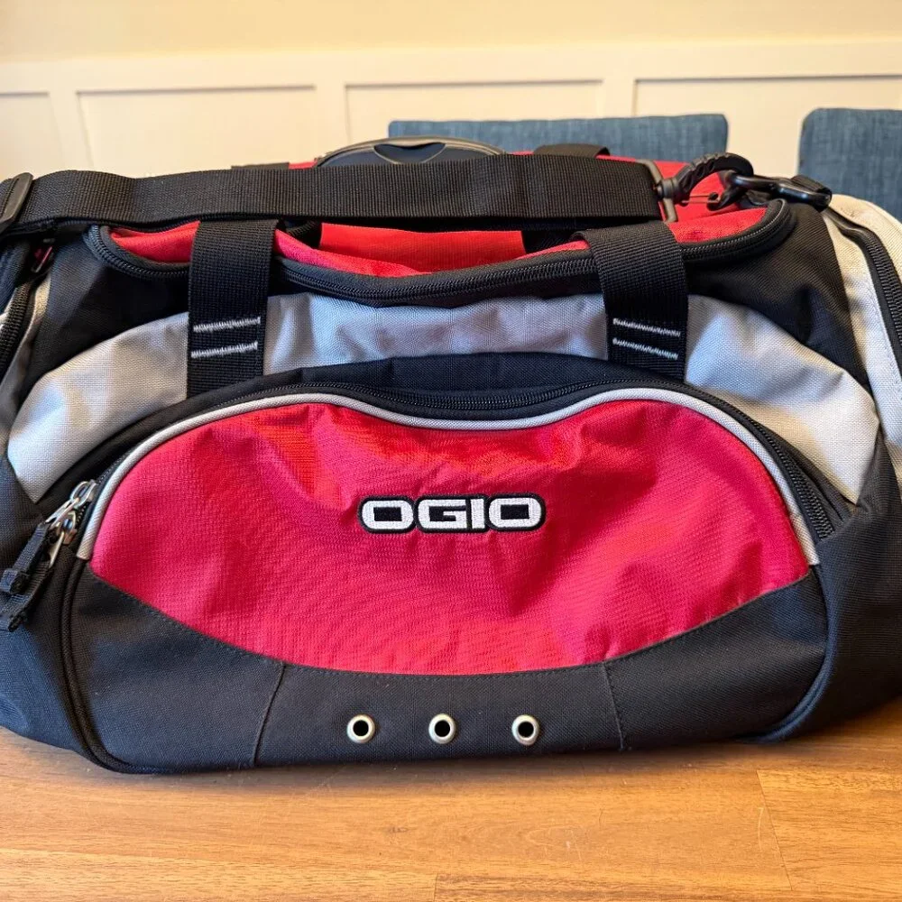 Ogio Street Series Duffle Bag Vintage 22